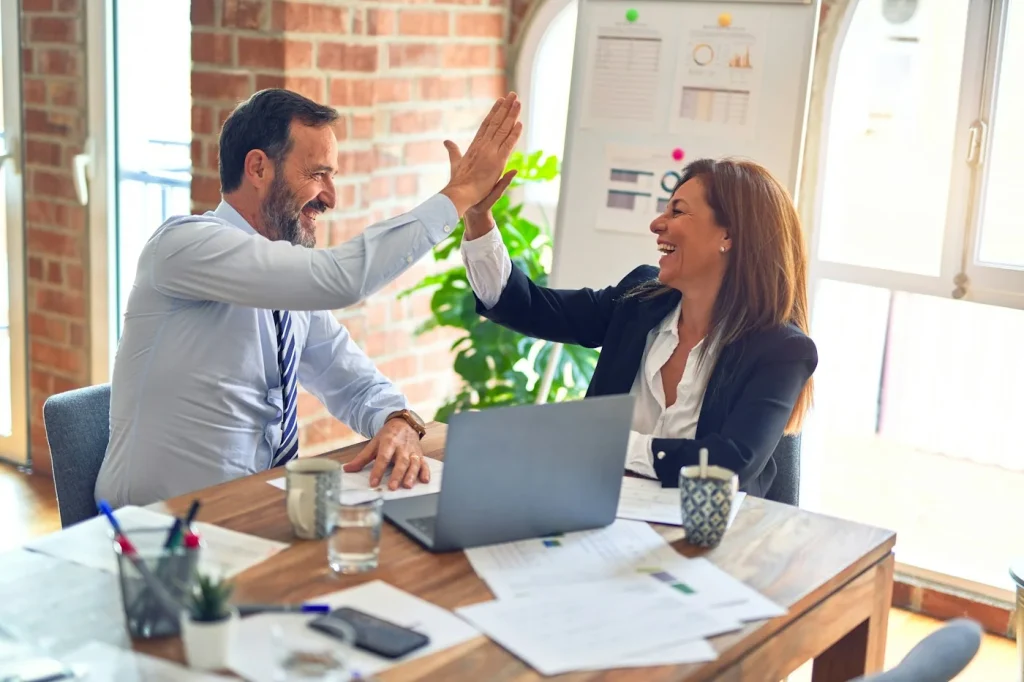 Como escolher o uniforme corporativo ideal para sua empresa?